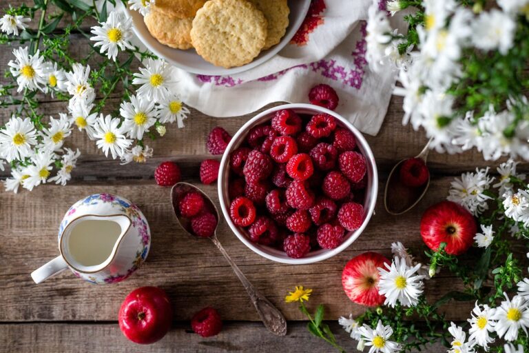 raspberries fresh bowl fruit bowl 2023404